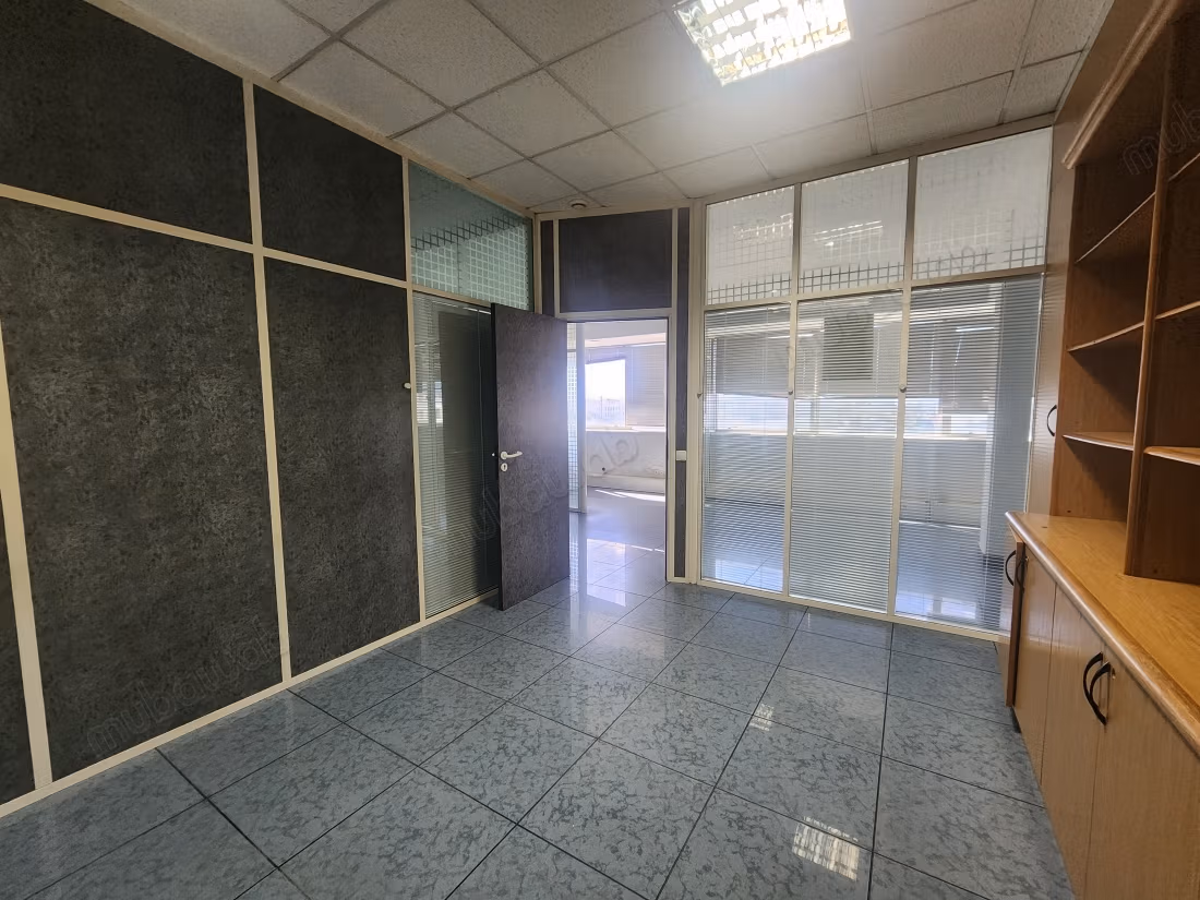 Bureau 181 m² aménagé, 
Espace Porte d'Anfa