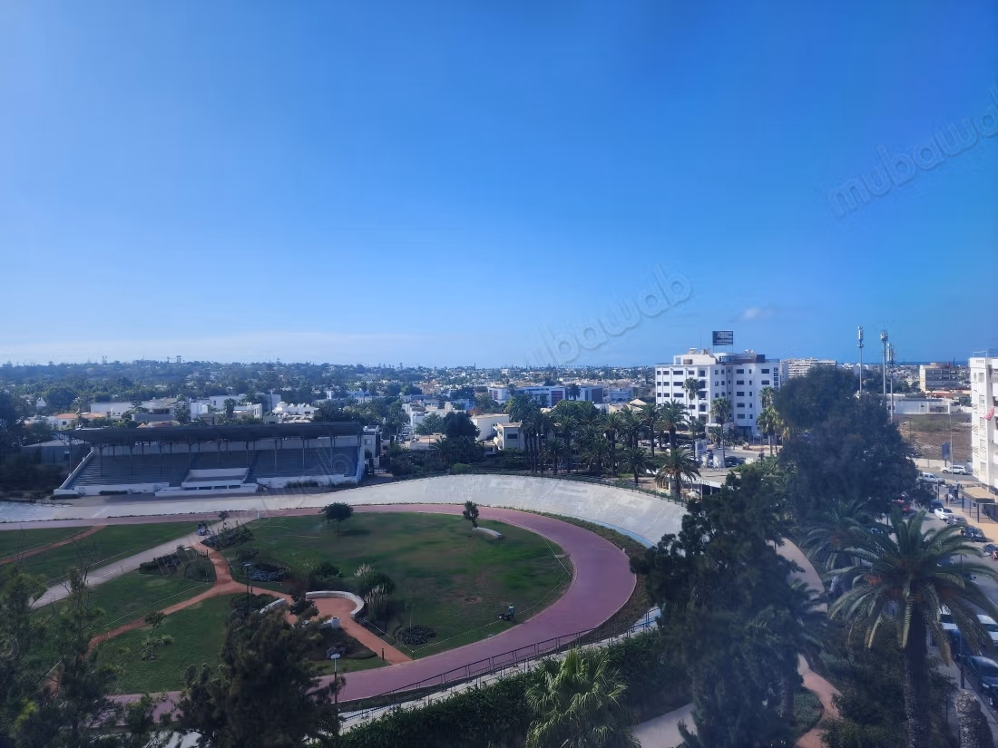 Bureau 181 m² aménagé, 
Espace Porte d'Anfa