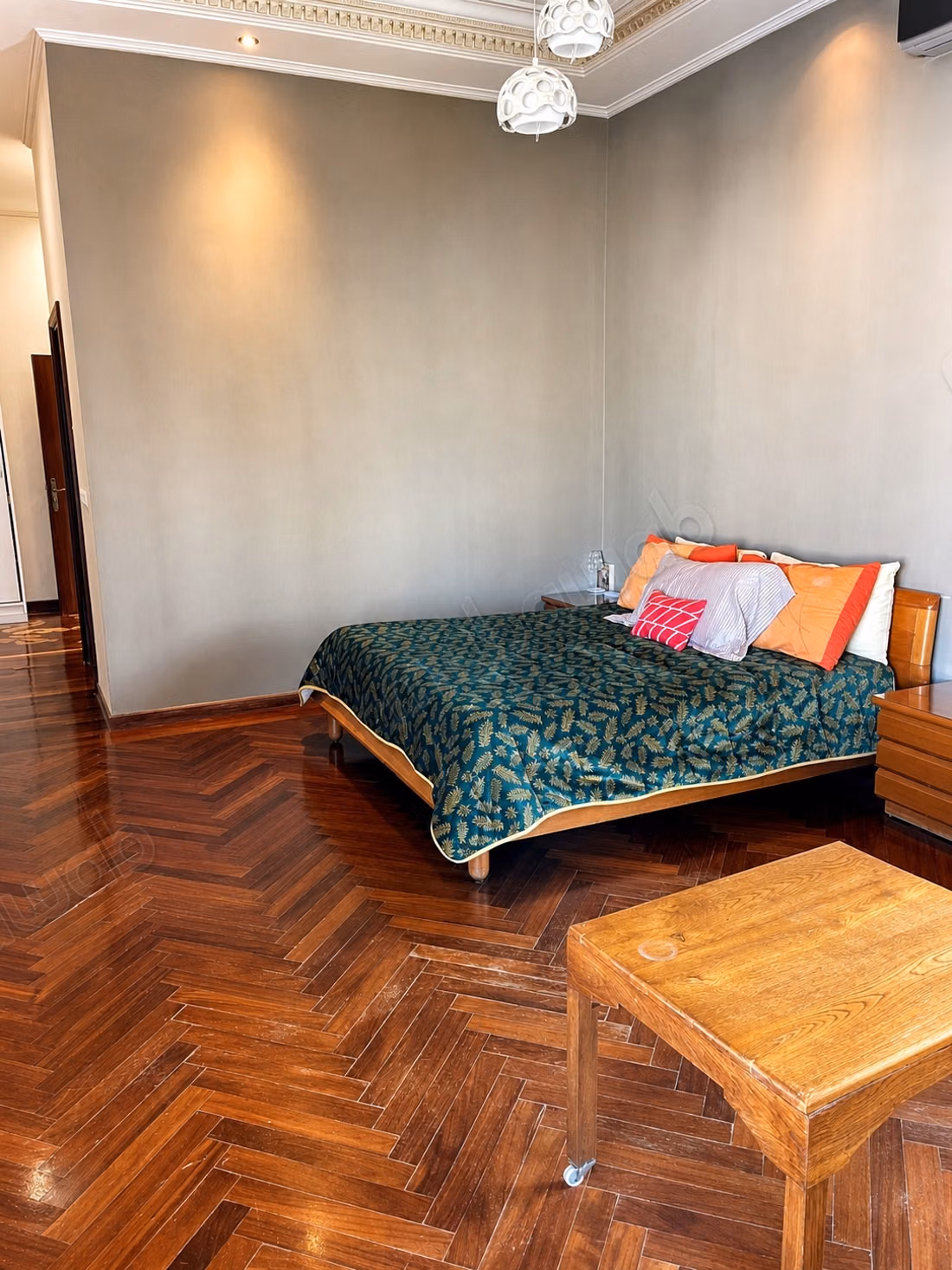 À louer, villa r2 de prestige vide avec piscine sauna
