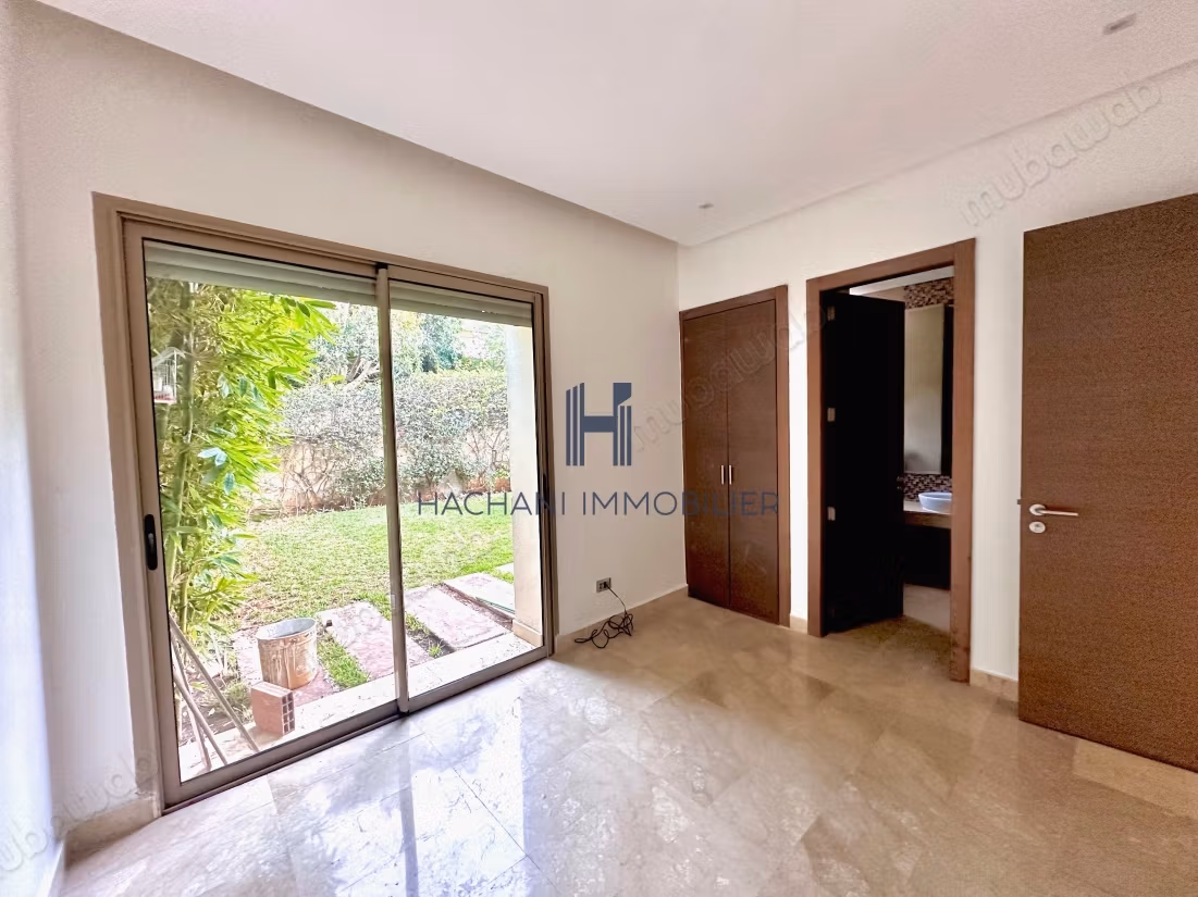 Semi-detached villa for rent in Ville Verte 4 bedrooms pool