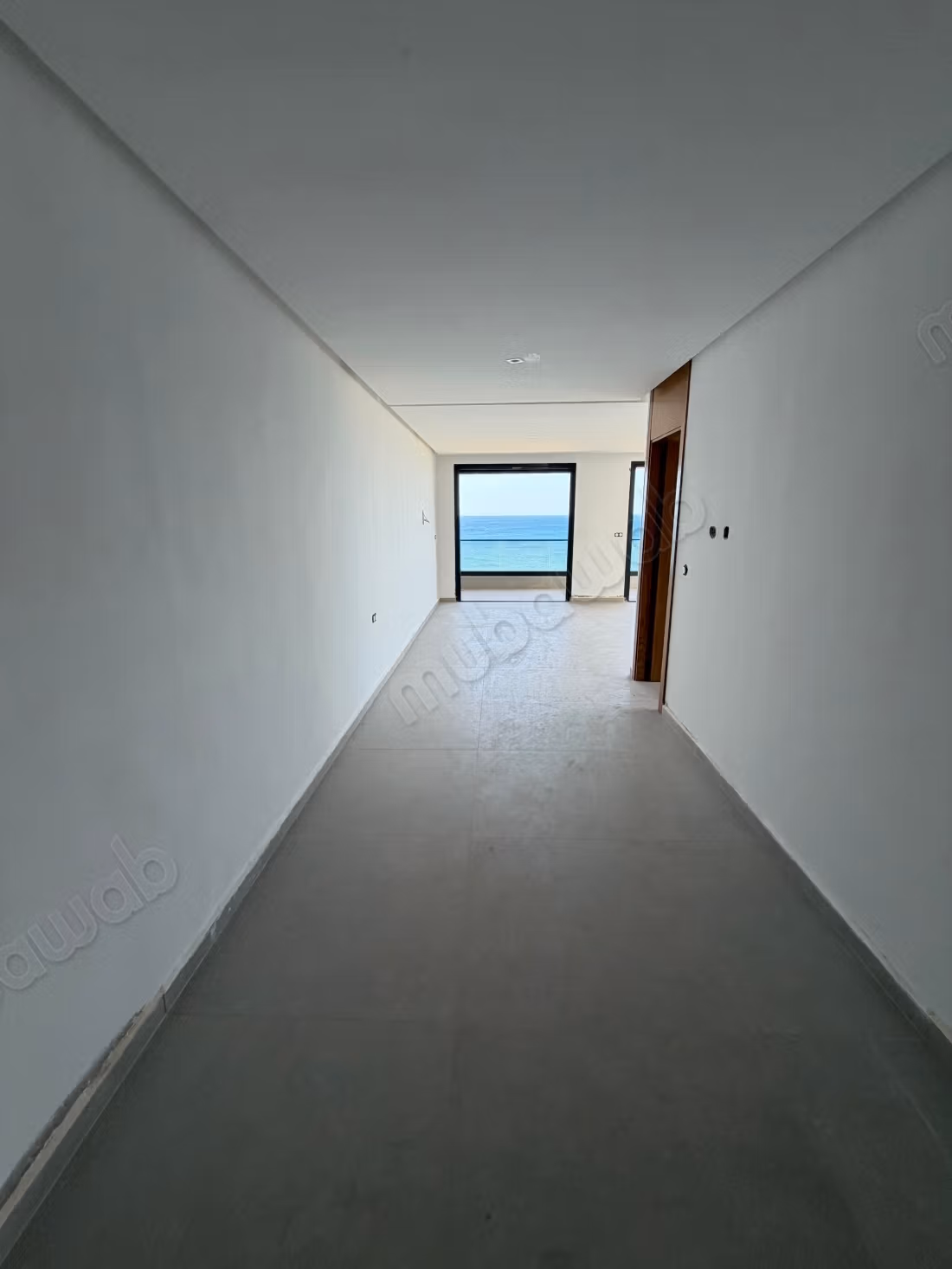 Appartamento di lusso in vendita a Fnideq. 5 camere confortevoli. Vista mare, doppi vetri