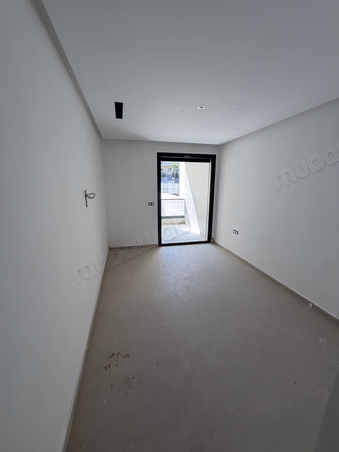 Appartamento di lusso in vendita a Fnideq. 5 camere confortevoli. Vista mare, doppi vetri