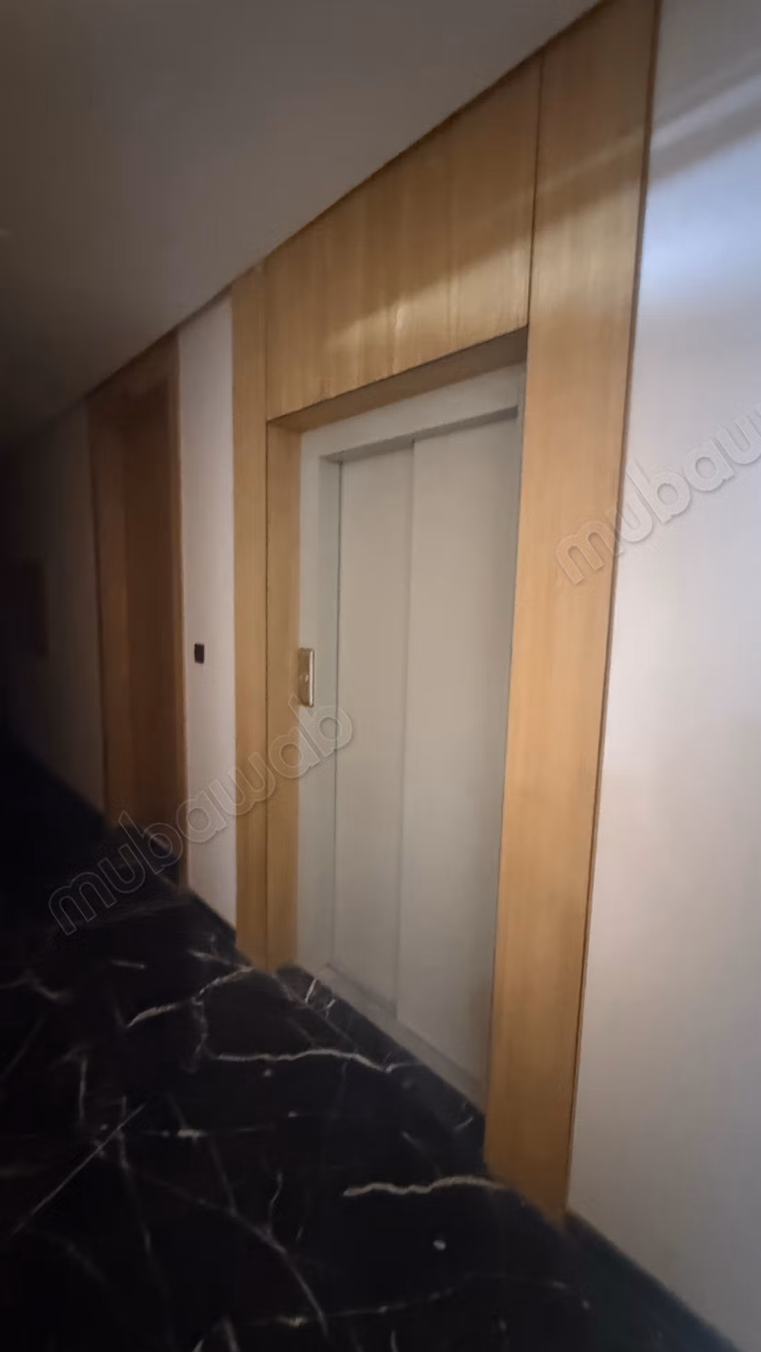Luxe studio te huur met zwembad en parkeren