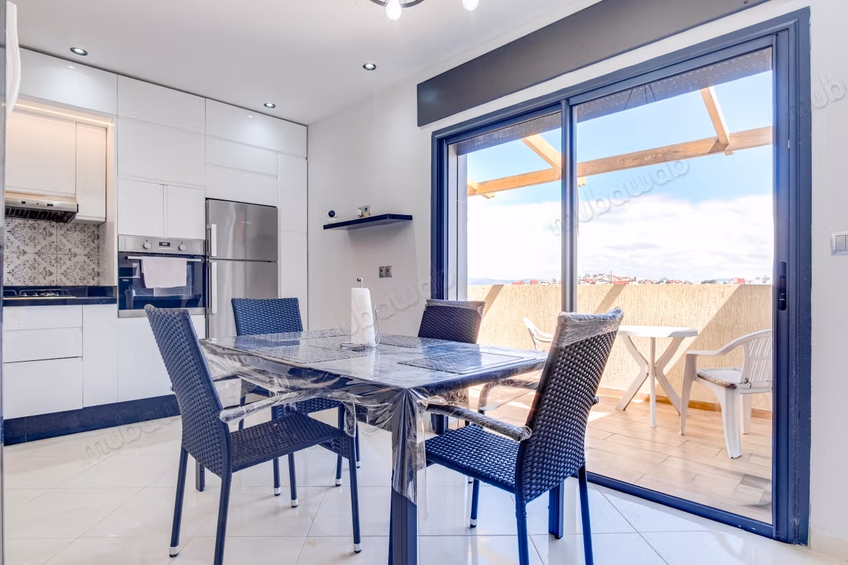 Apartamento amueblado 2 habitaciones terraza Marjane