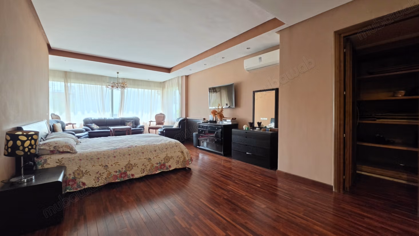 Afgeschermde villa met zwembad te koop - El Menzeh
