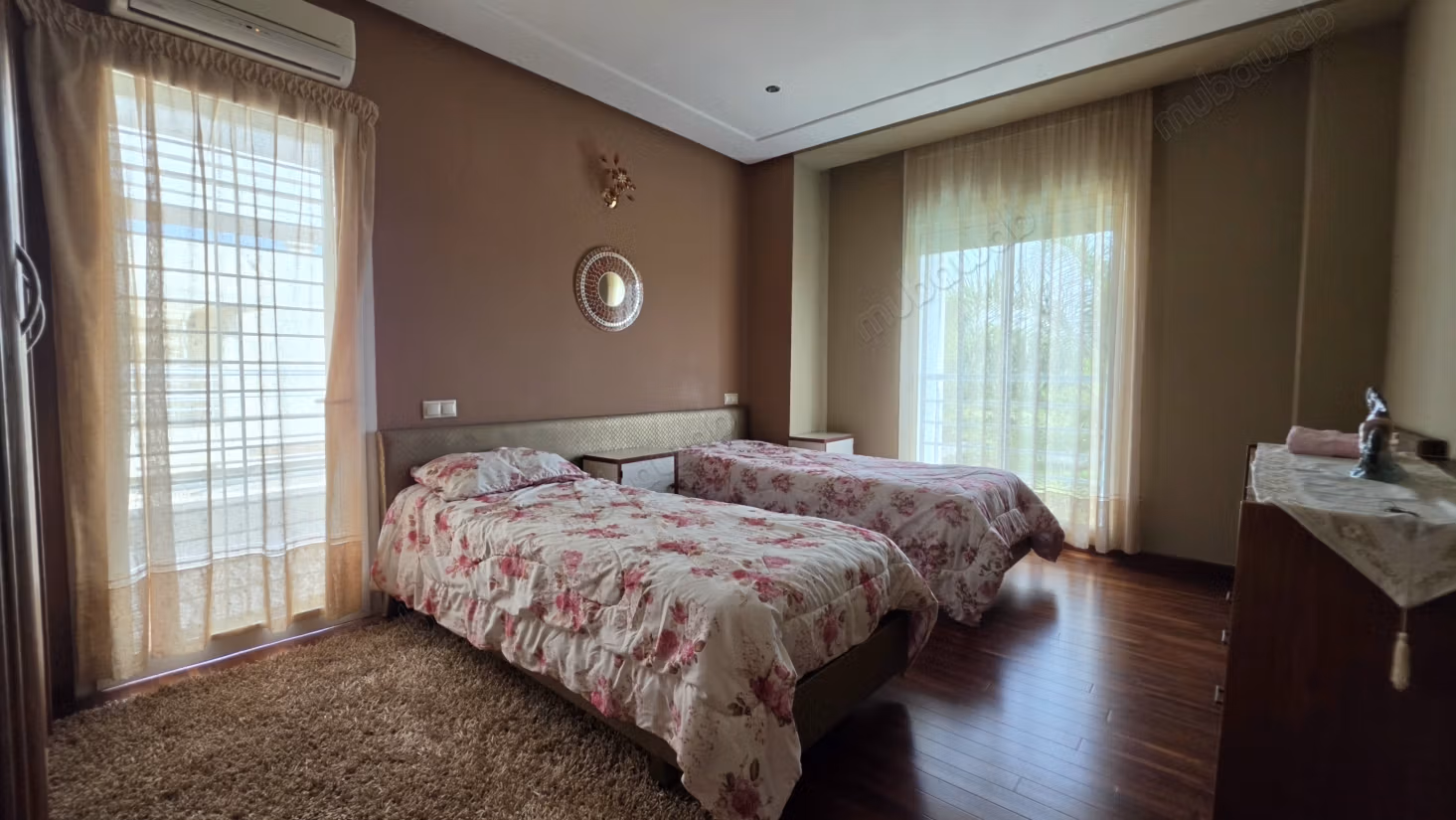 Afgeschermde villa met zwembad te koop - El Menzeh