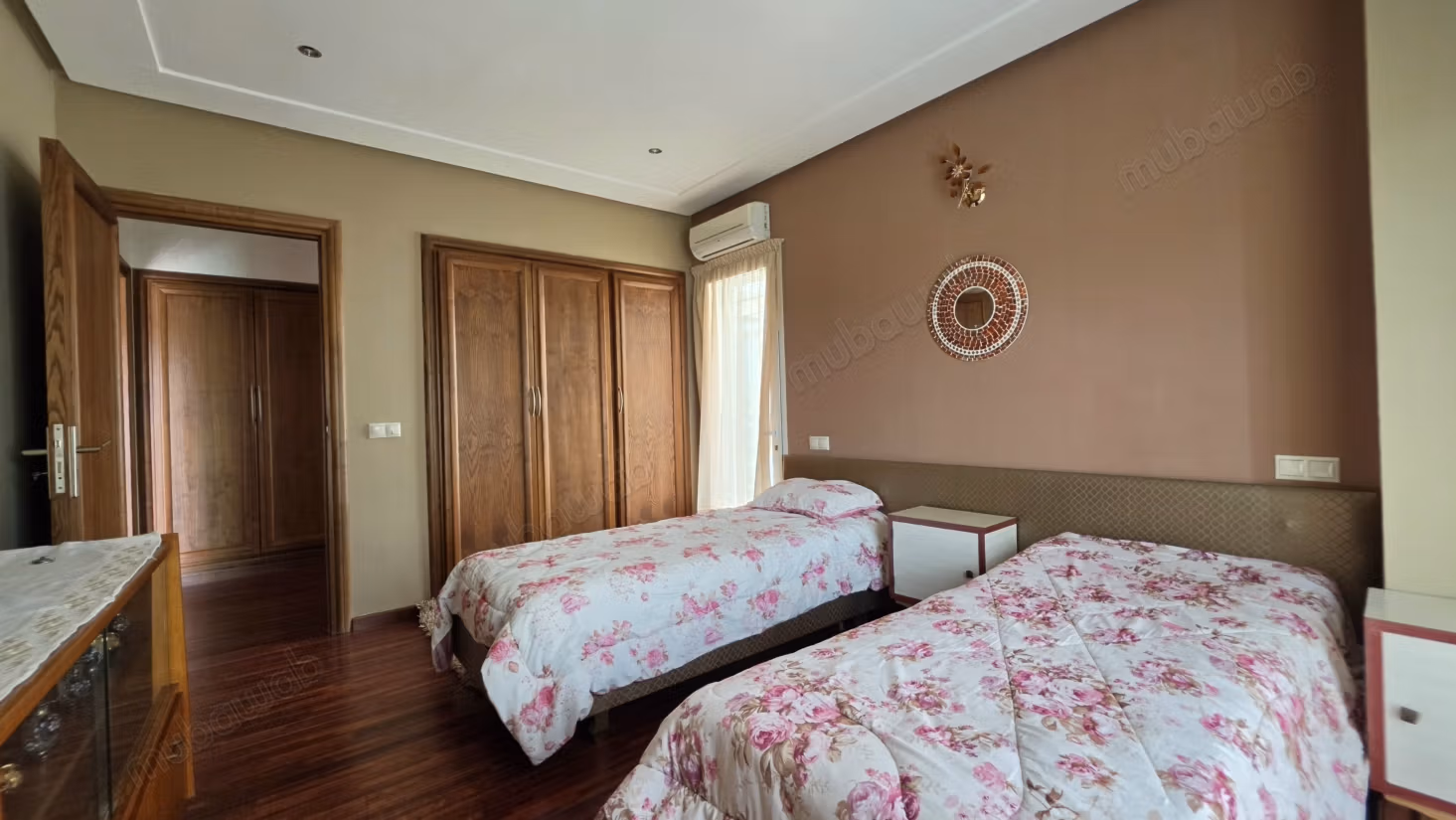 Afgeschermde villa met zwembad te koop - El Menzeh
