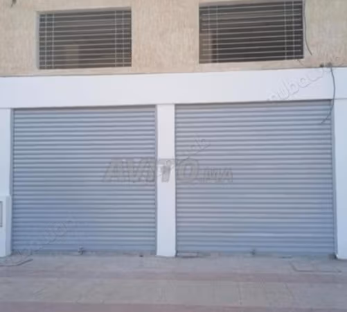 Louez ce local commercial à Les Hôpitaux.
Superficie 805 m²