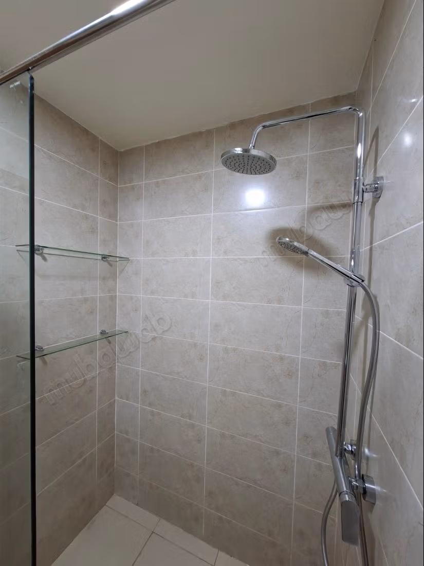 Apartments for rent in Hay Houda. 
Area 110 m². 
Beautiful terrace and garden