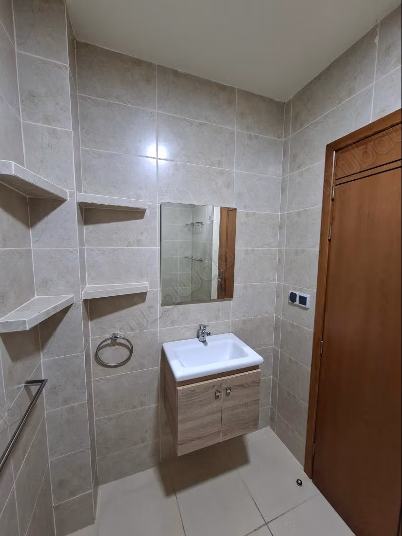 Apartments for rent in Hay Houda. 
Area 110 m². 
Beautiful terrace and garden