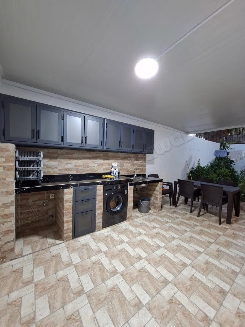 Apartments for rent in Hay Houda. 
Area 110 m². 
Beautiful terrace and garden