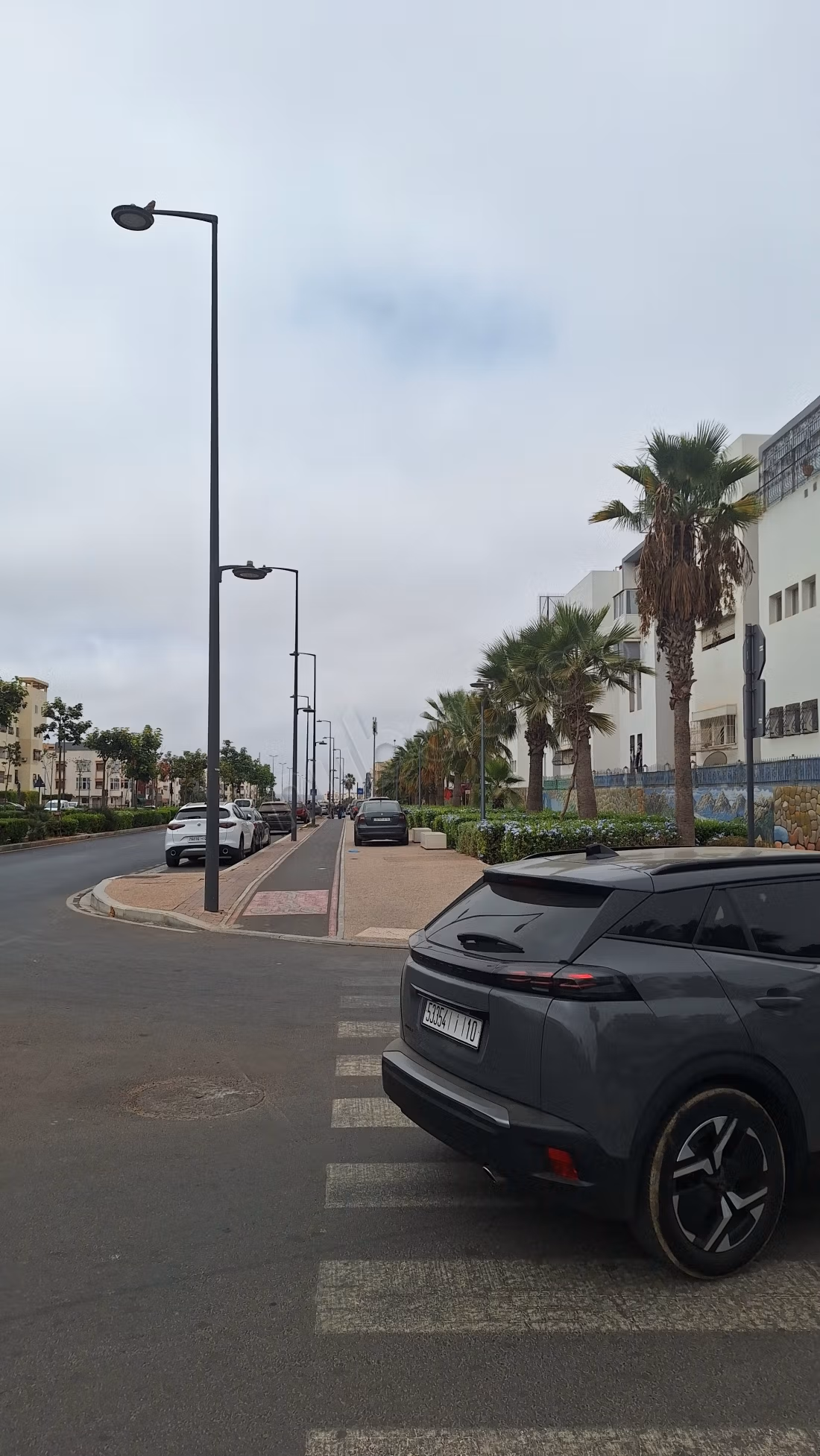 Apartments for rent in Hay Houda. 
Area 110 m². 
Beautiful terrace and garden