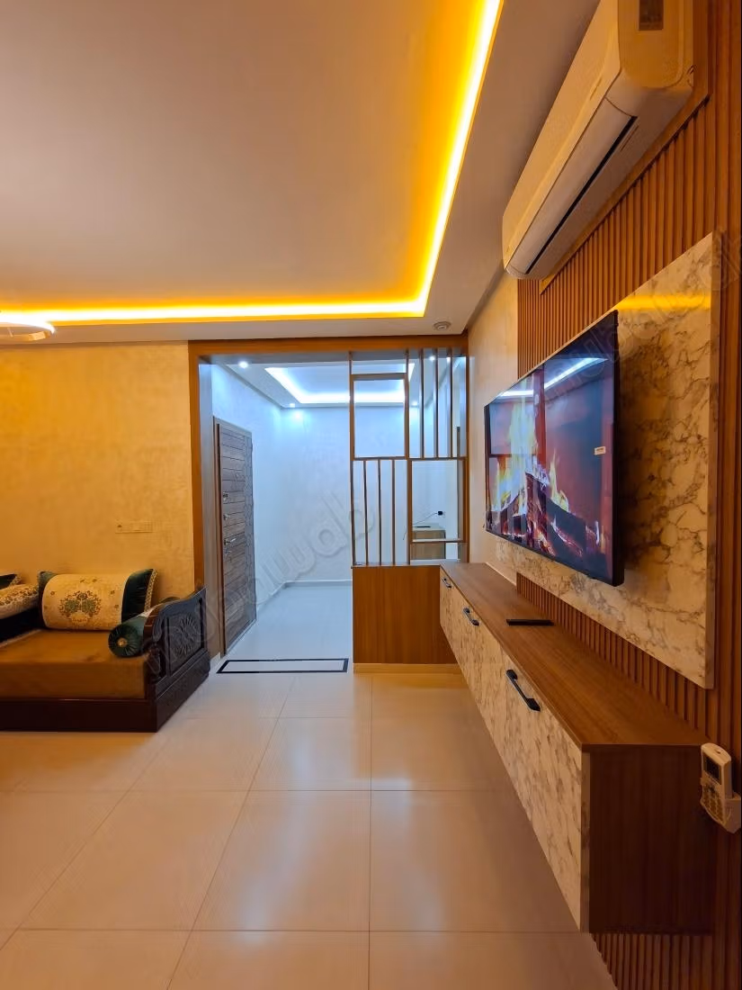 Apartments for rent in Hay Houda. 
Area 110 m². 
Beautiful terrace and garden