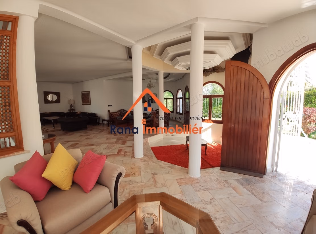 Villa à louer sur Souissi