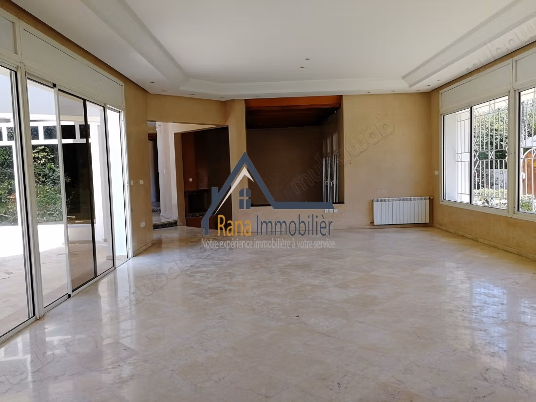 Villa à louer sur Souissi