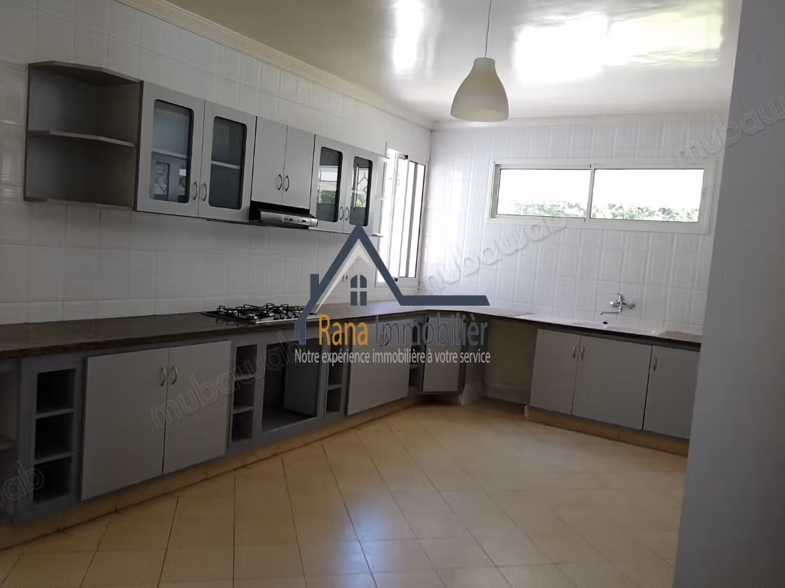 Villa à louer sur Souissi