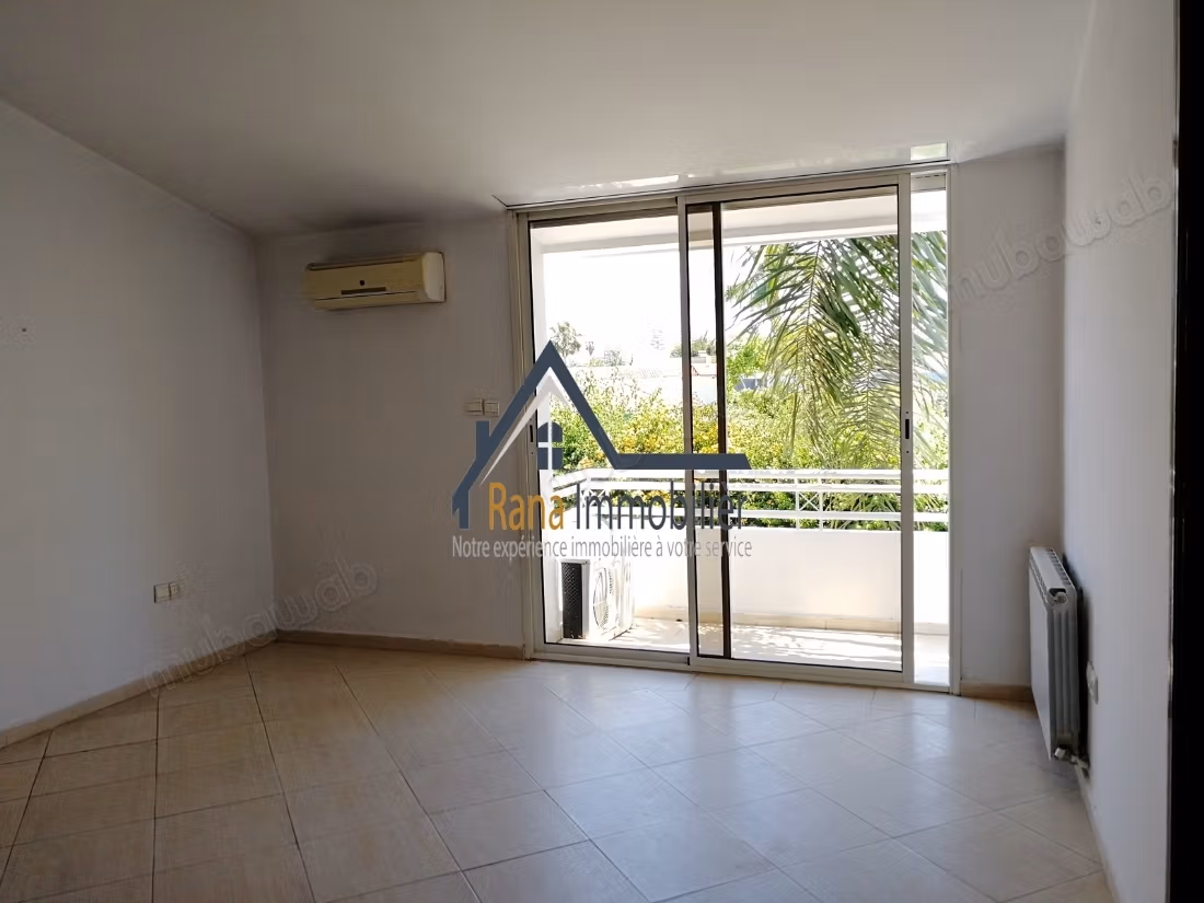 Villa à louer sur Souissi