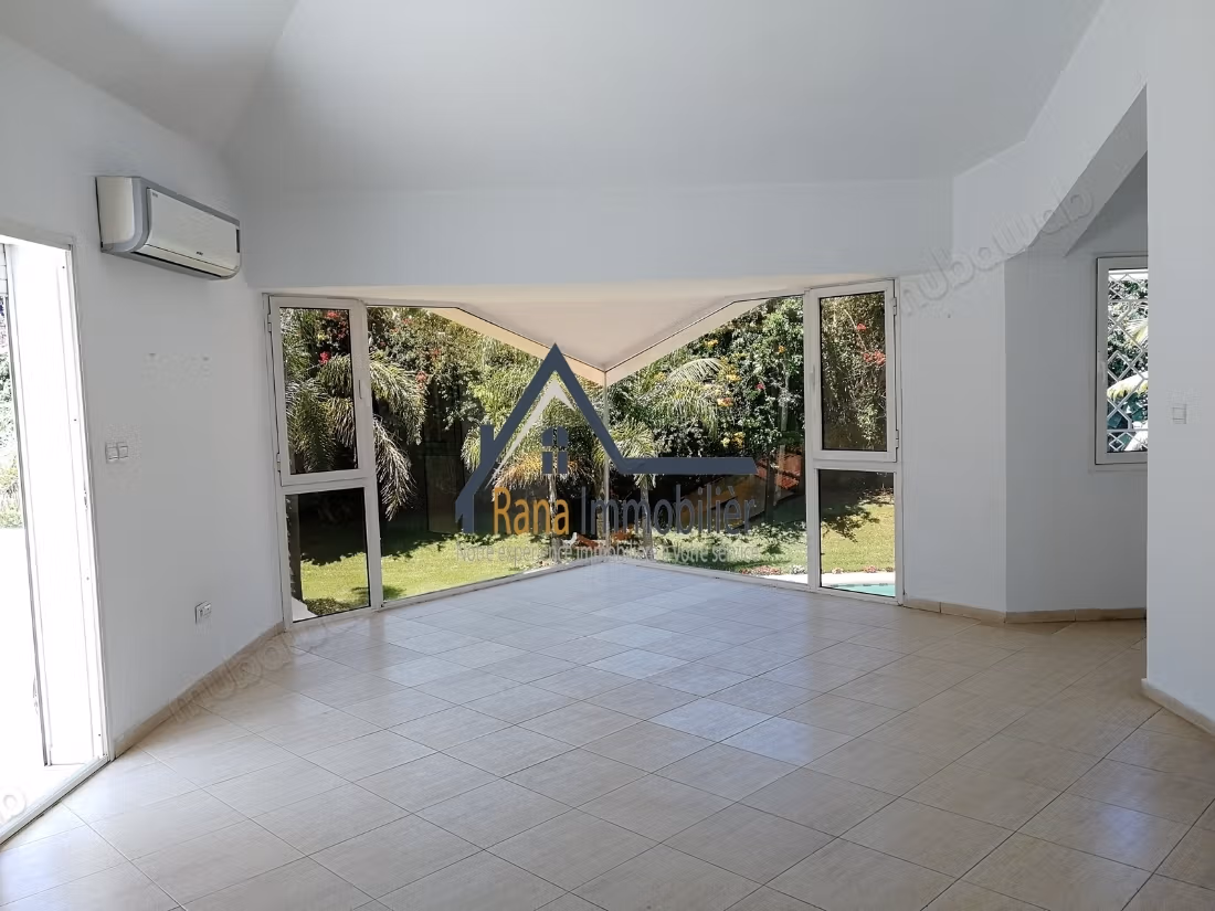 Villa à louer sur Souissi