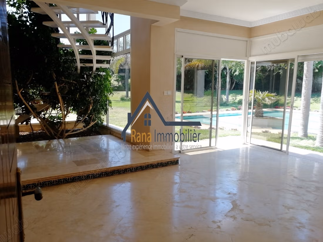 Villa à louer sur Souissi