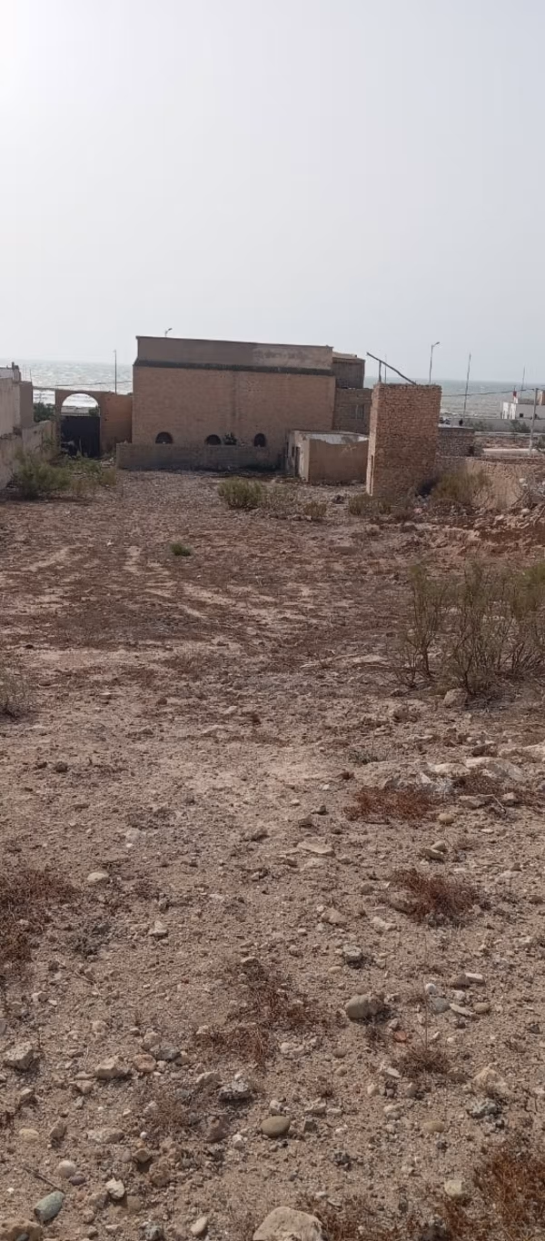Terreno turístico en el centro de Moulay Bouzerktoun
