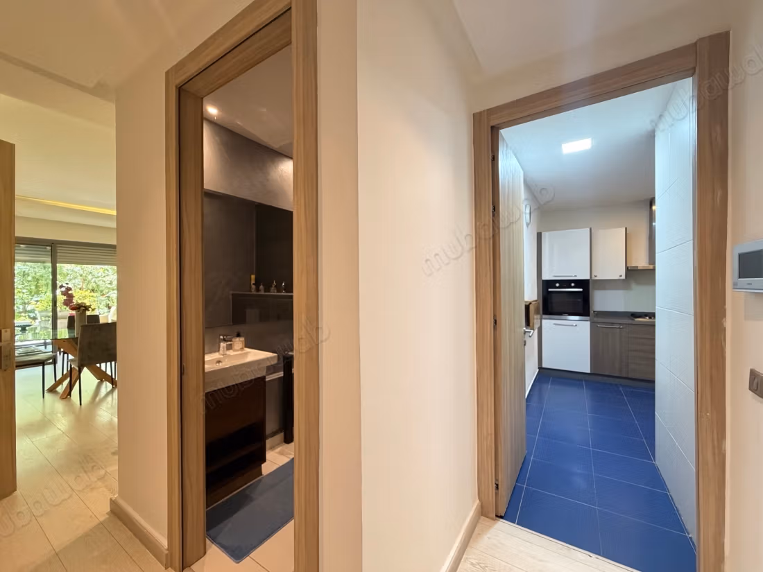 Appartamento con due camere da letto arredato a Racine con terrazzo