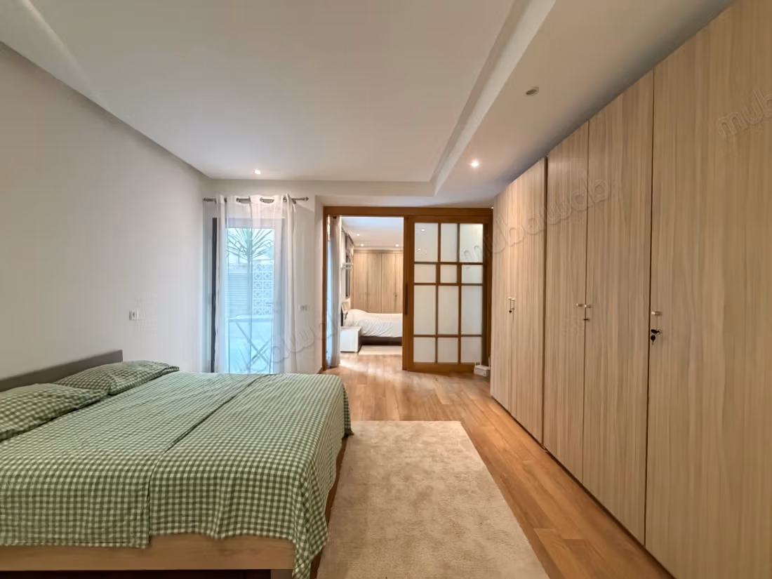 Appartamento con due camere da letto arredato a Racine con terrazzo