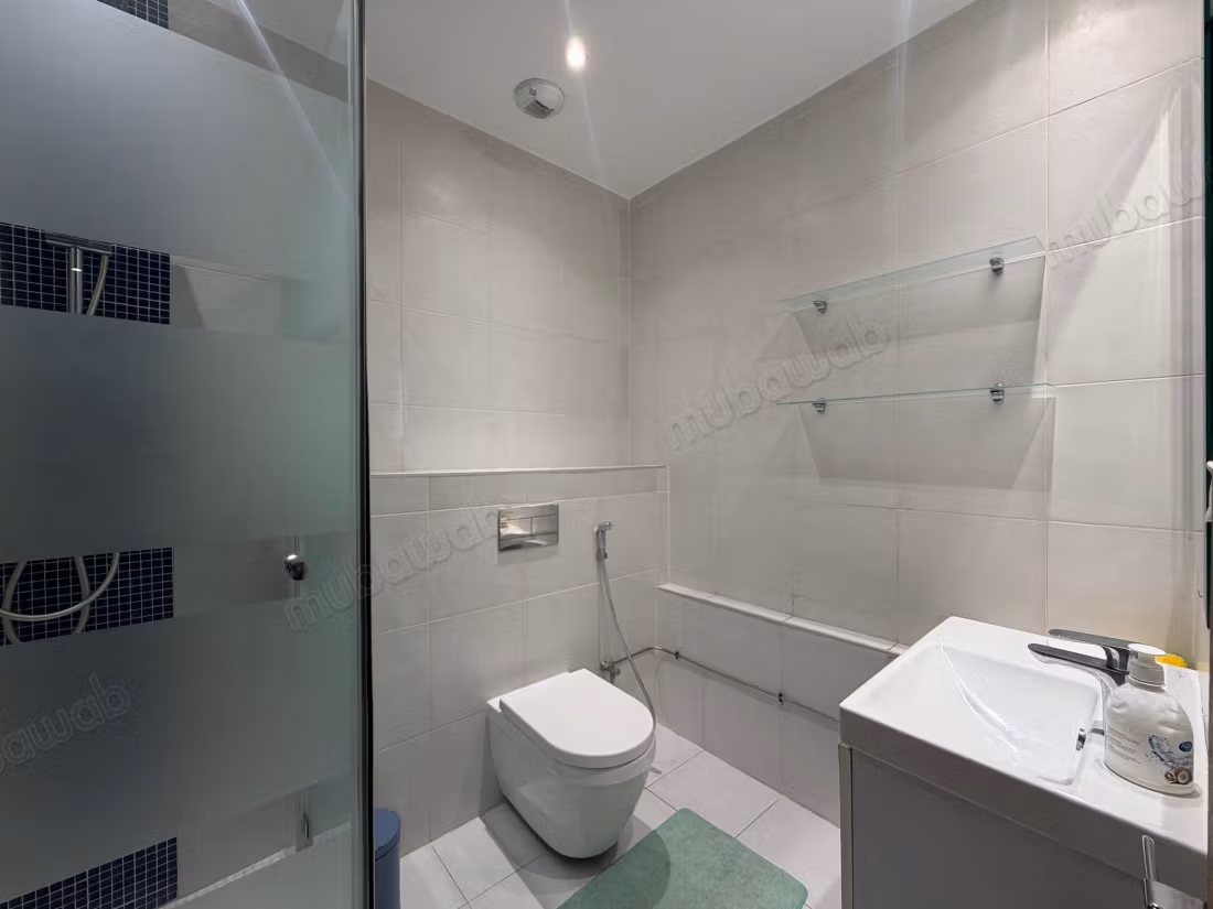 Appartamento con due camere da letto arredato a Racine con terrazzo