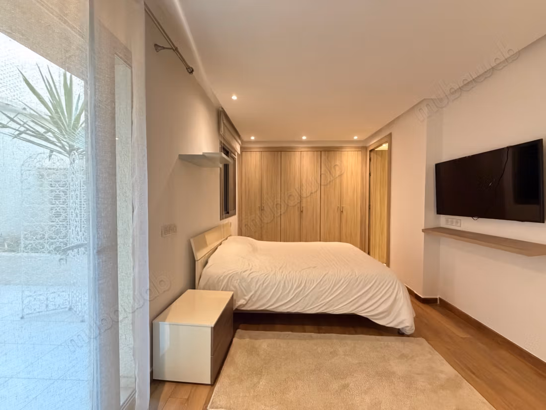 Appartamento con due camere da letto arredato a Racine con terrazzo