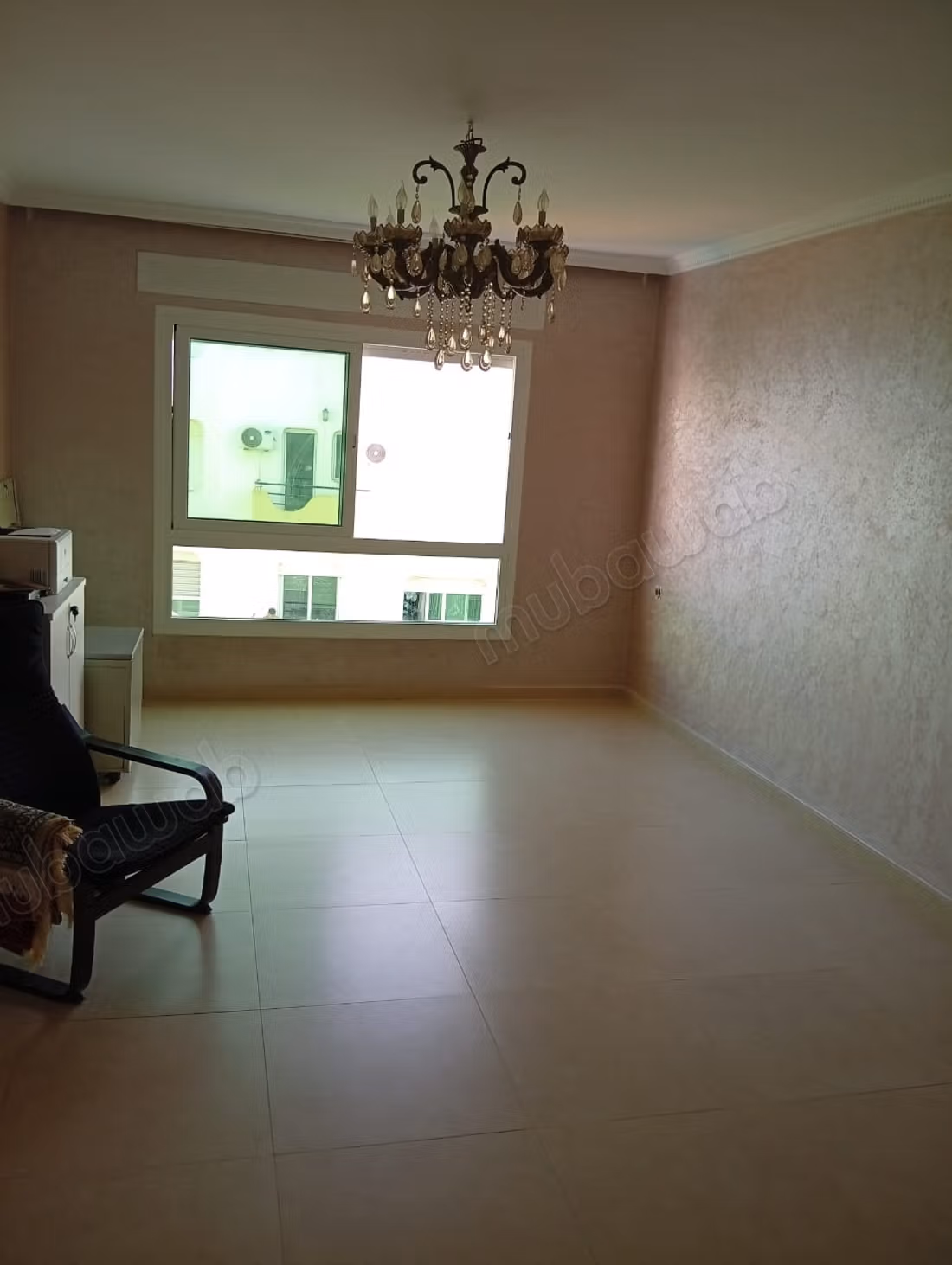 Location d'un appartement à Achakar. 
Surface de 77 m². 
Prestation de conciergerie, belle Piscine
