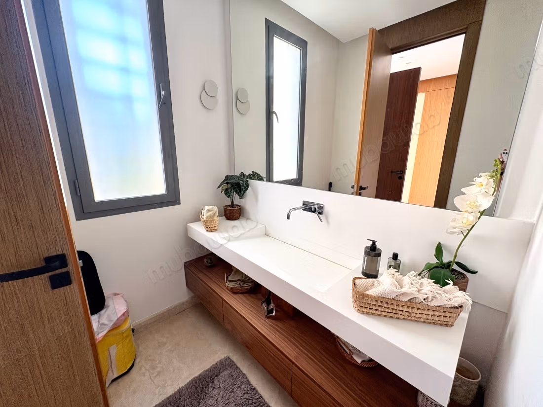 Villa contemporanea eccezionale in affitto senza affacci