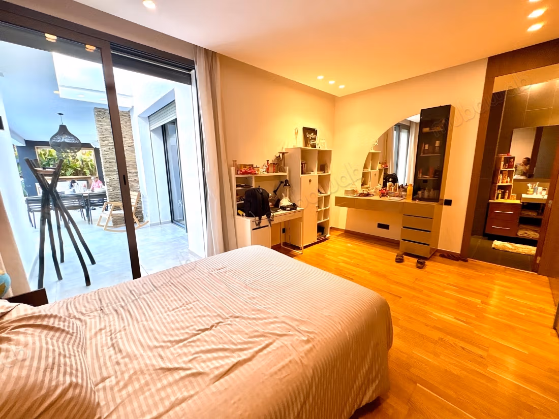 Villa contemporanea eccezionale in affitto senza affacci