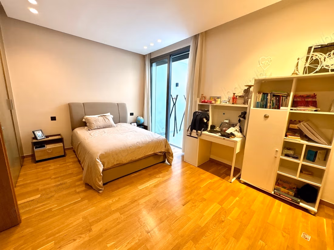 Villa contemporanea eccezionale in affitto senza affacci