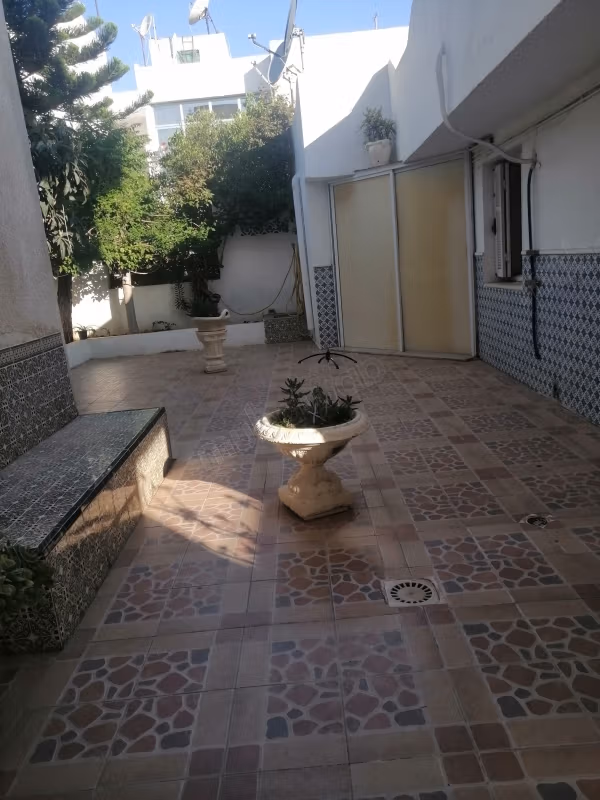 Nice apartment for rent in Le Bardo. Total area 60 m². Furnished