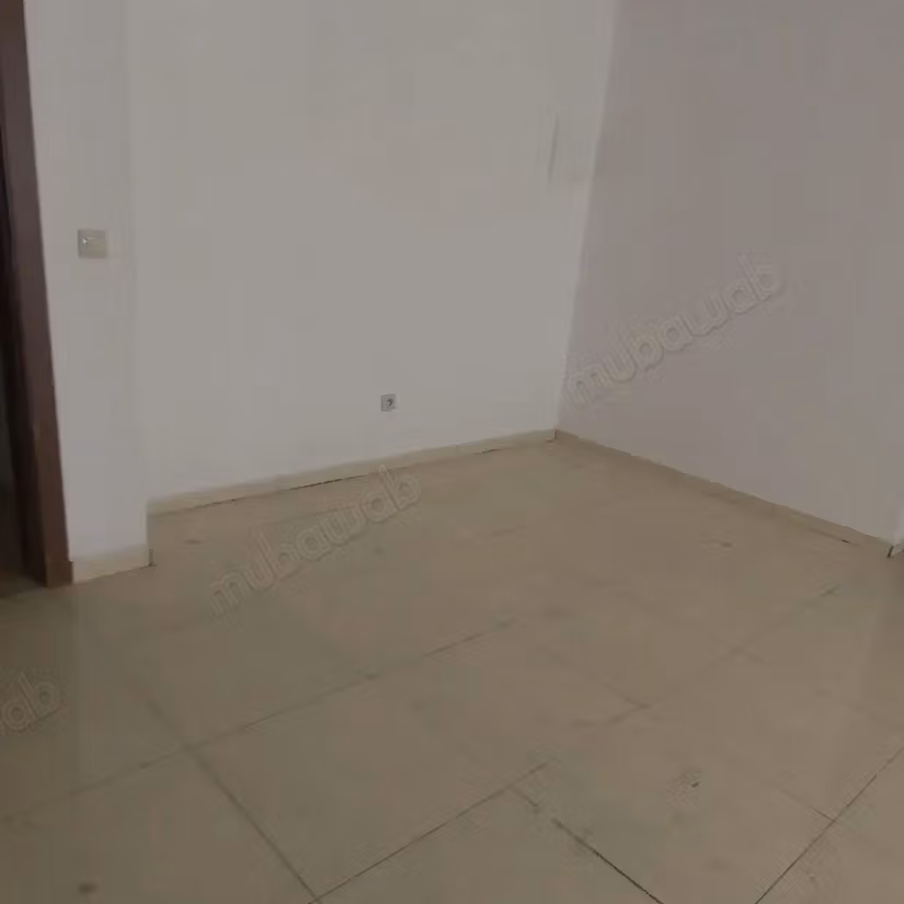 Appartement en location à Branes 1. Surface de 110 m². Anten...