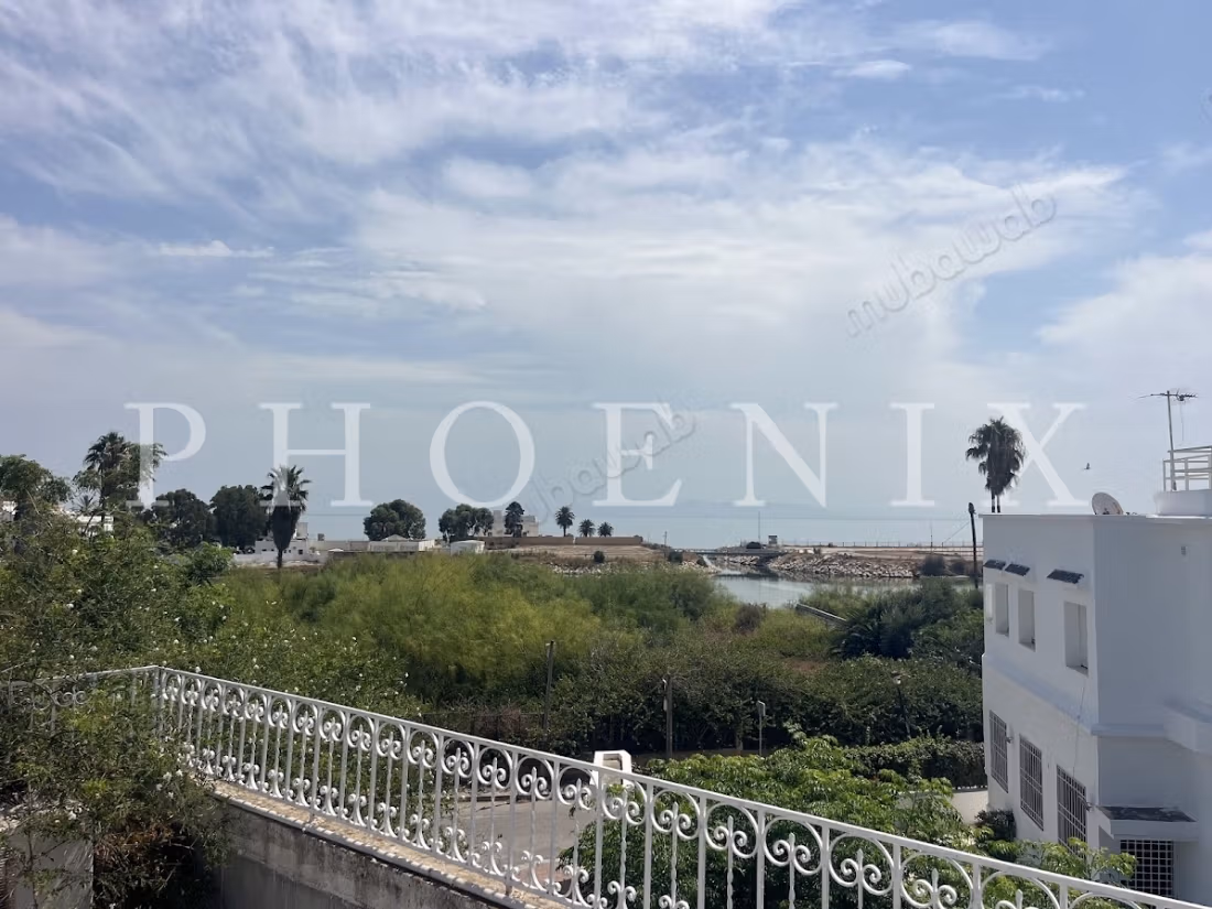 Villa S5 avec piscine à Carthage