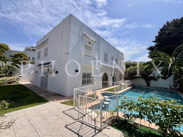 Villa S5 avec piscine à Carthage