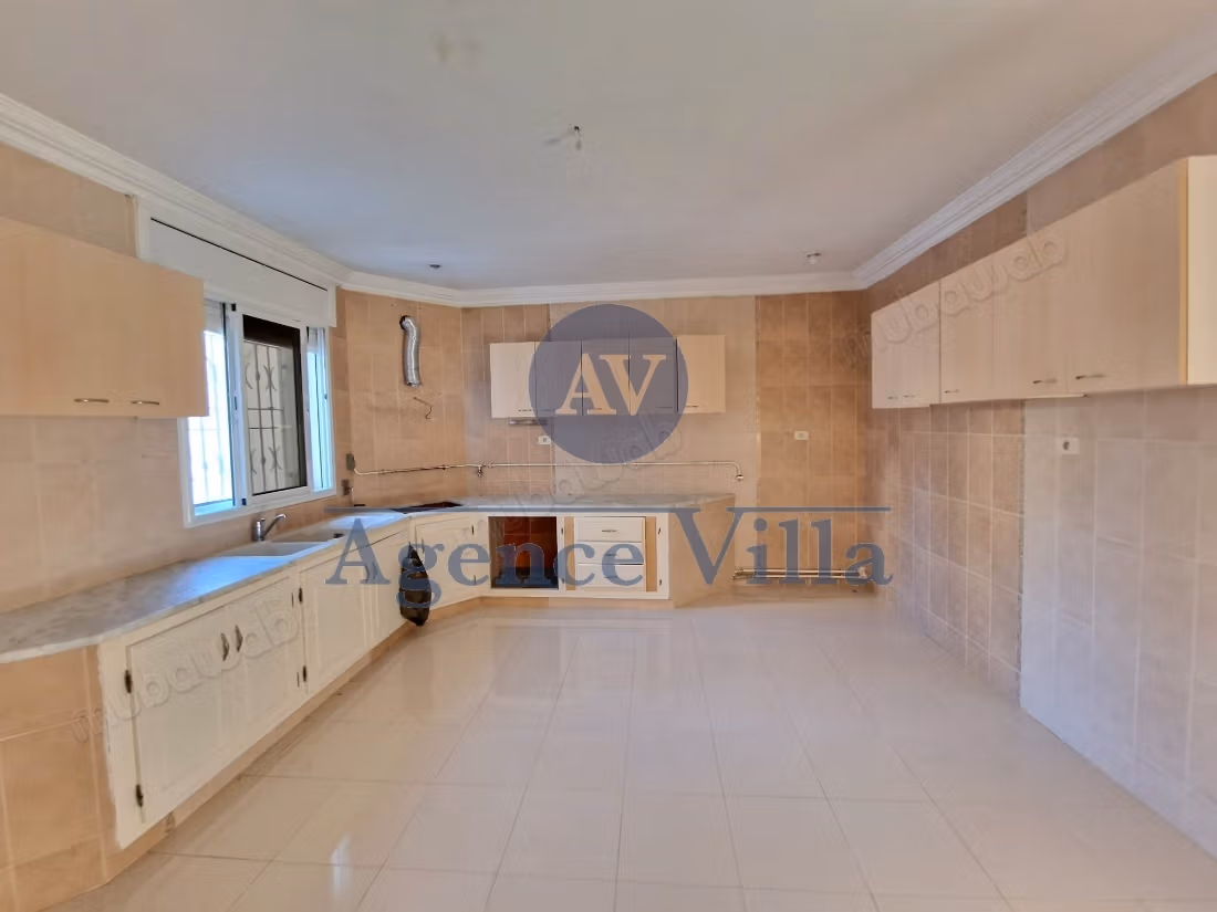 For rent a villa S4 in Menzeh 9