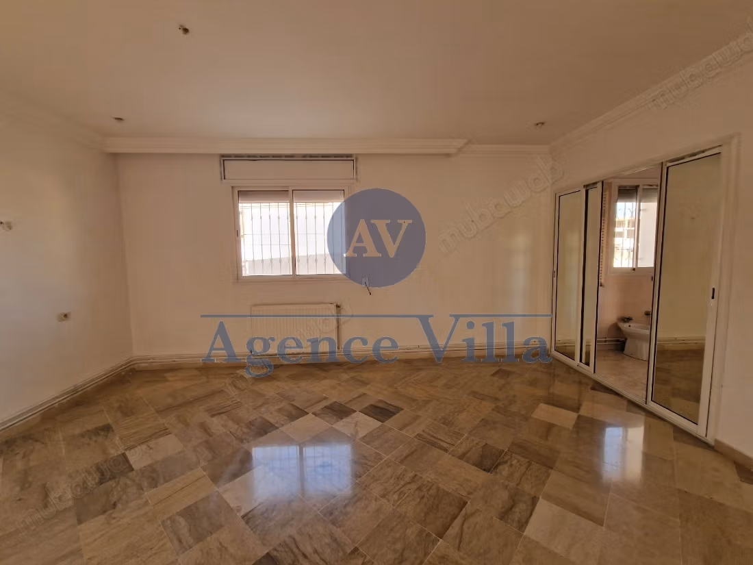 For rent a villa S4 in Menzeh 9