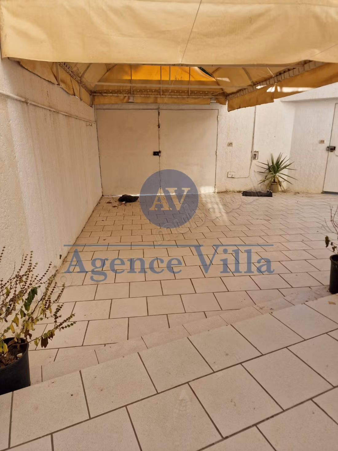 For rent a villa S4 in Menzeh 9