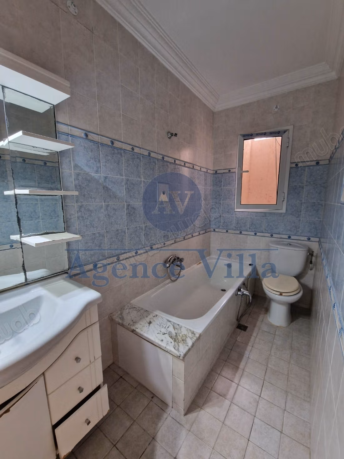 For rent a villa S4 in Menzeh 9