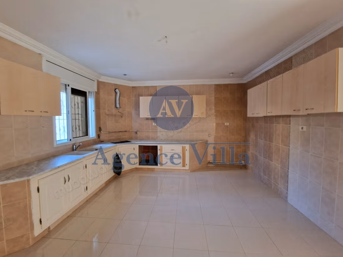 For rent a villa S4 in Menzeh 9