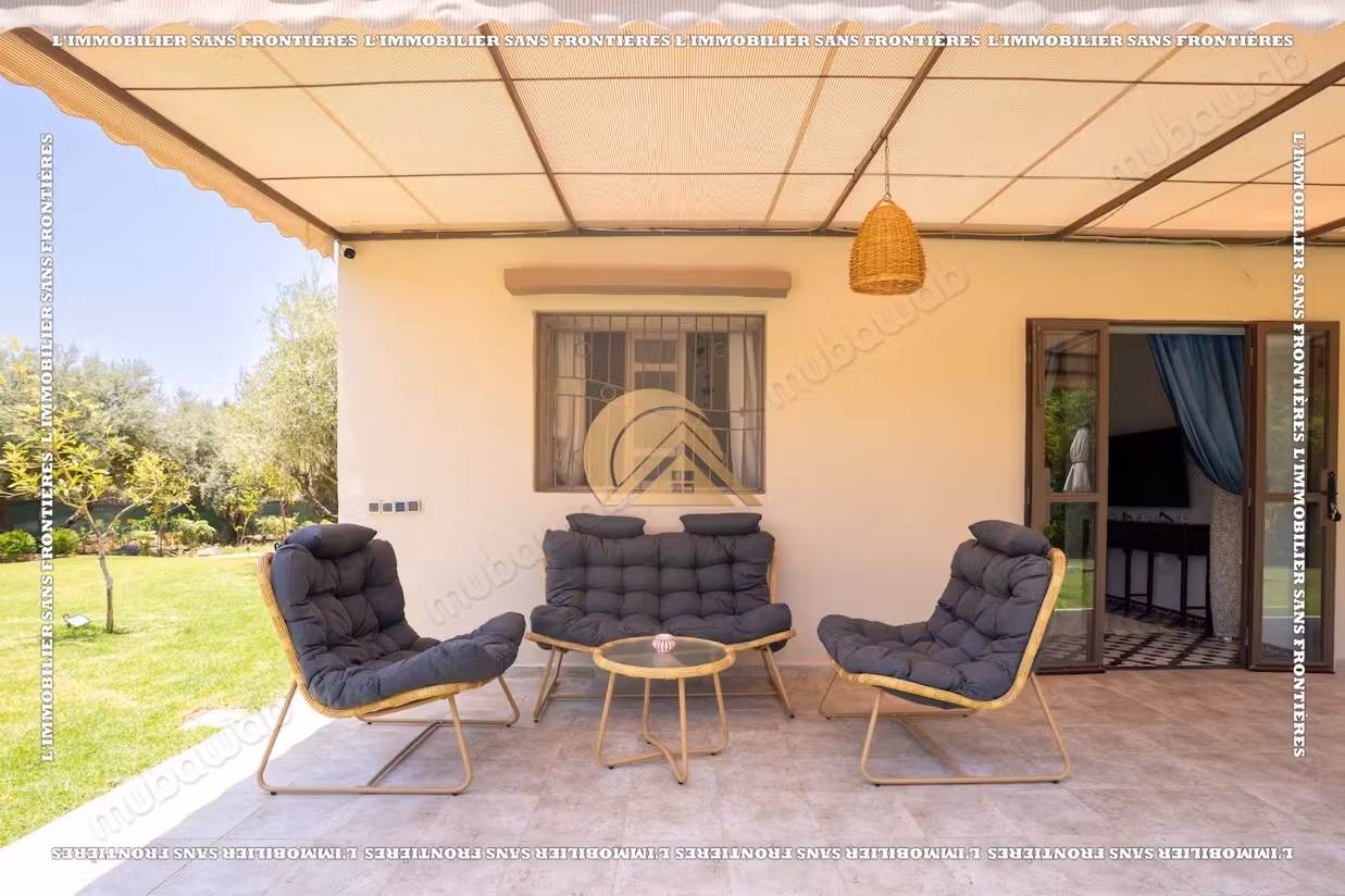 Villa of 2,500 m² in Tahannaout - 3 bedrooms, pool, garden with olive trees and Atlas view