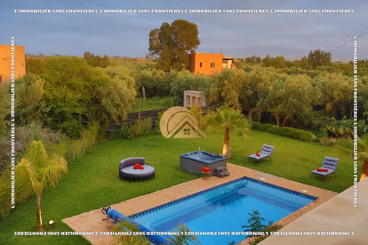 Villa of 2,500 m² in Tahannaout - 3 bedrooms, pool, garden with olive trees and Atlas view