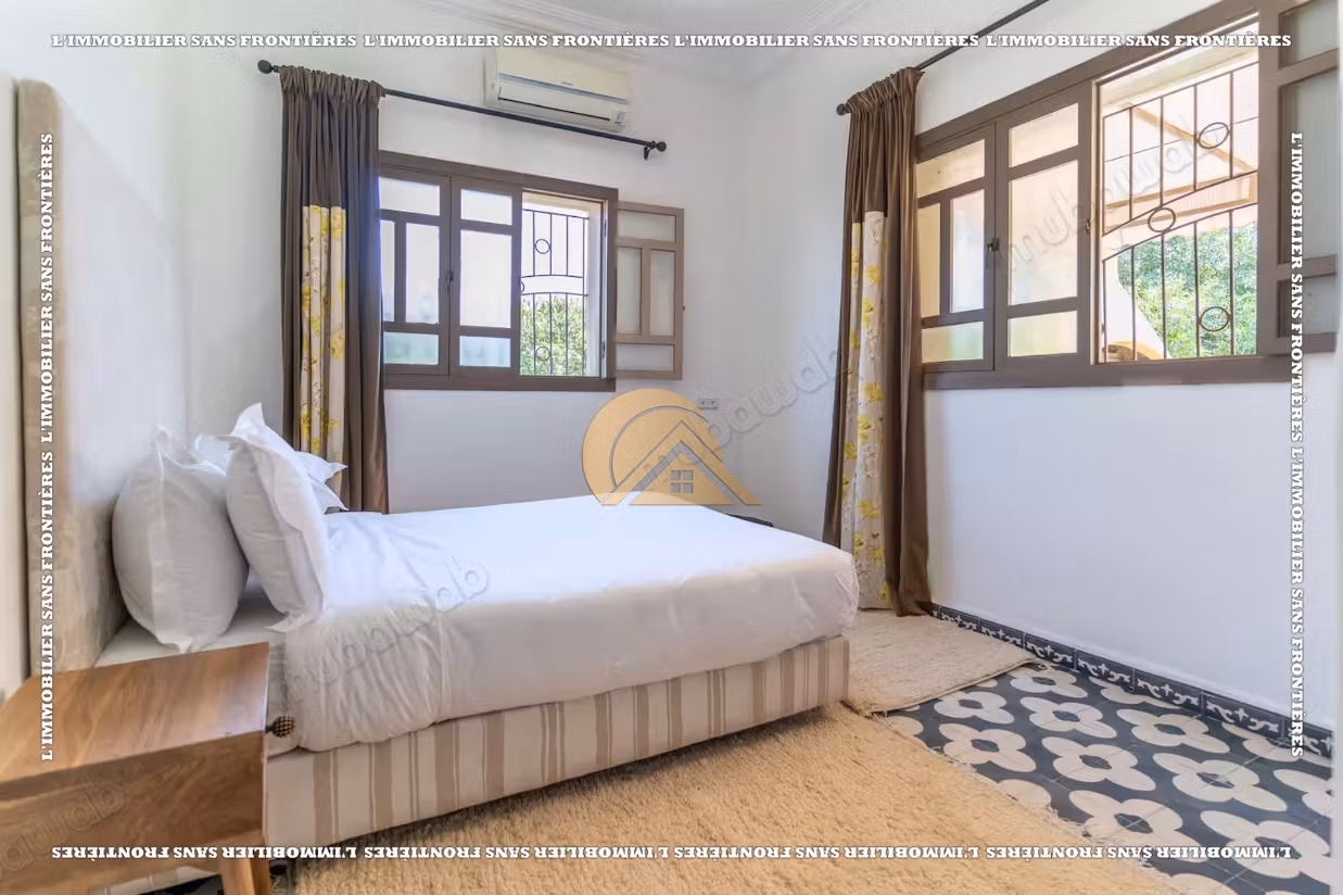 Villa of 2,500 m² in Tahannaout - 3 bedrooms, pool, garden with olive trees and Atlas view