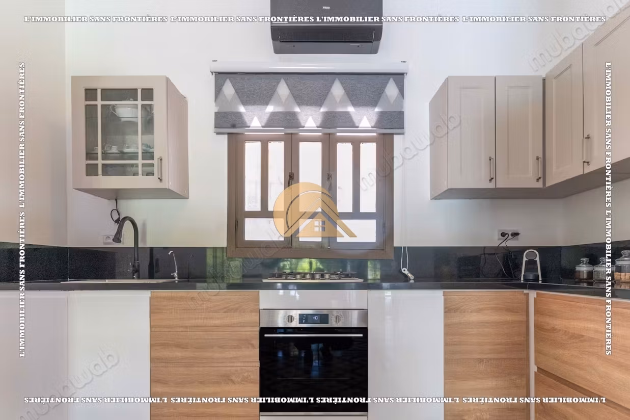 Villa of 2,500 m² in Tahannaout - 3 bedrooms, pool, garden with olive trees and Atlas view