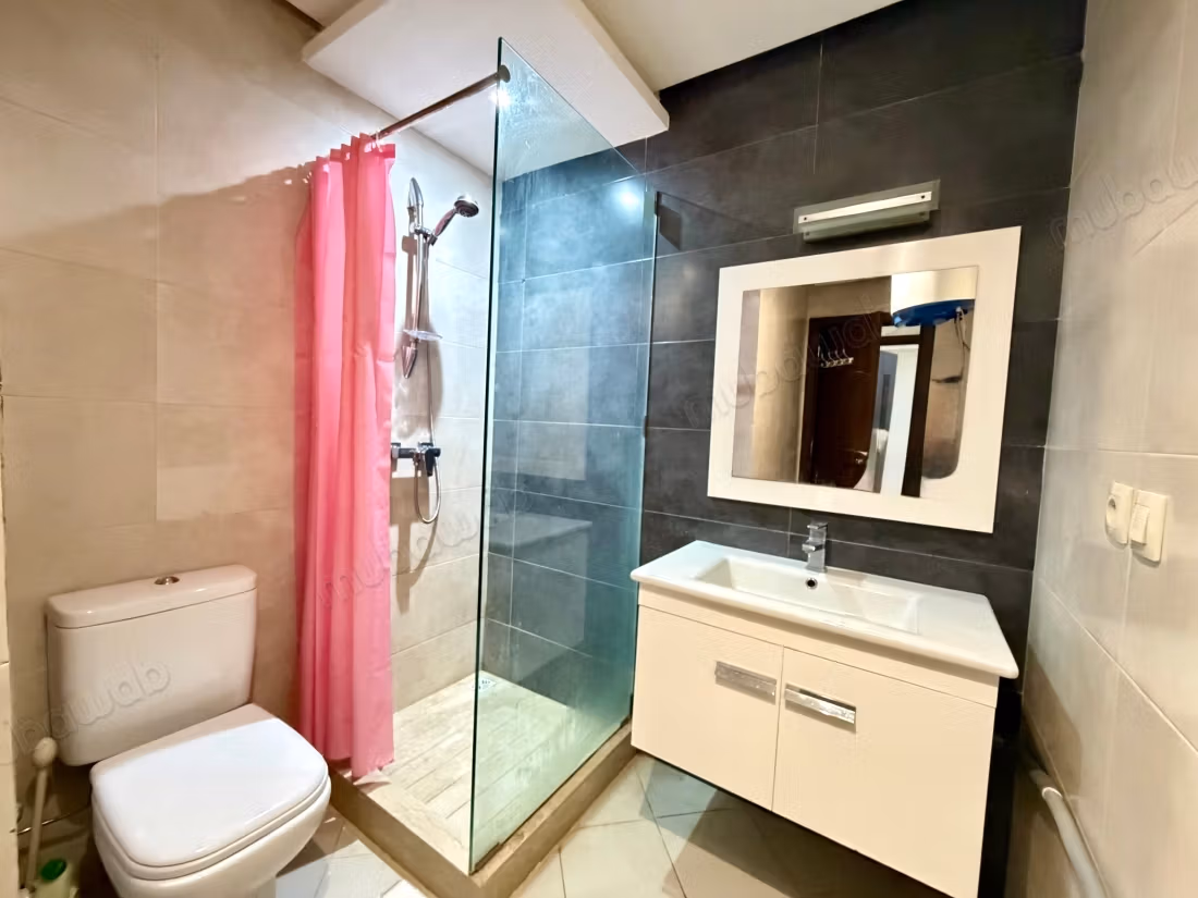 Magnifique appartement à louer à Route de Safi.
Superficie 65 m².
Climatisation et piscine