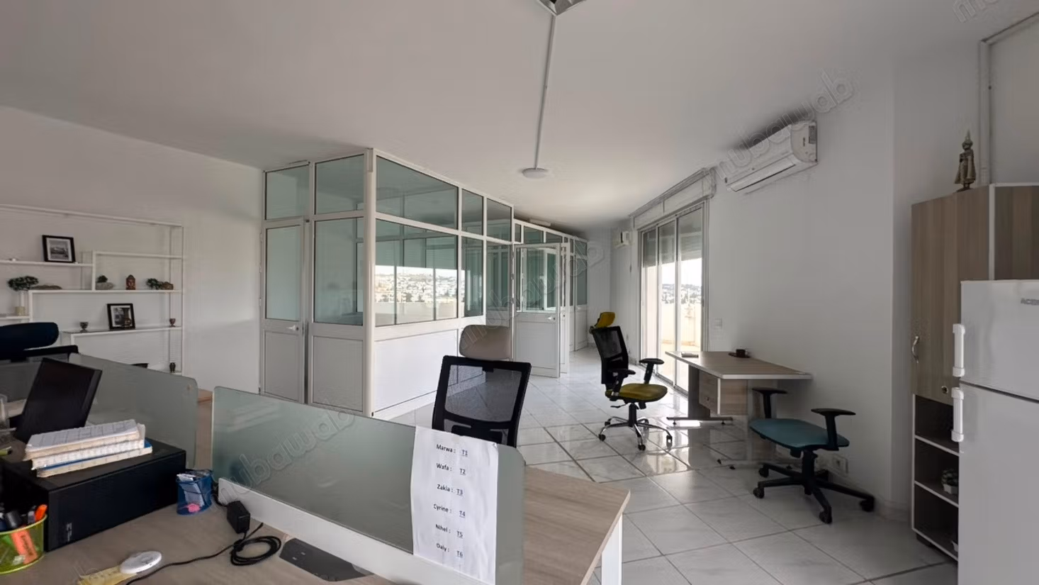 Spacious Office S3 for Rent with Terrace