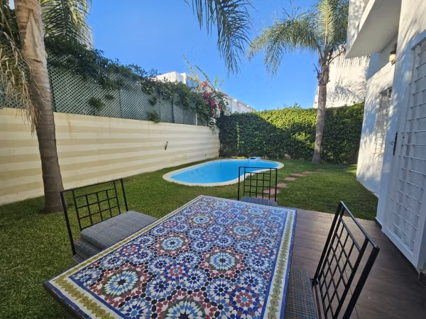 Villa 3 chambres piscine en résidence