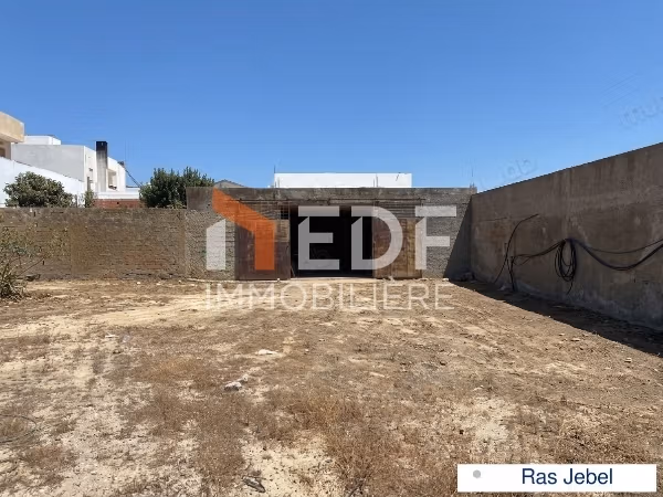 A vendre garage à ras jebel