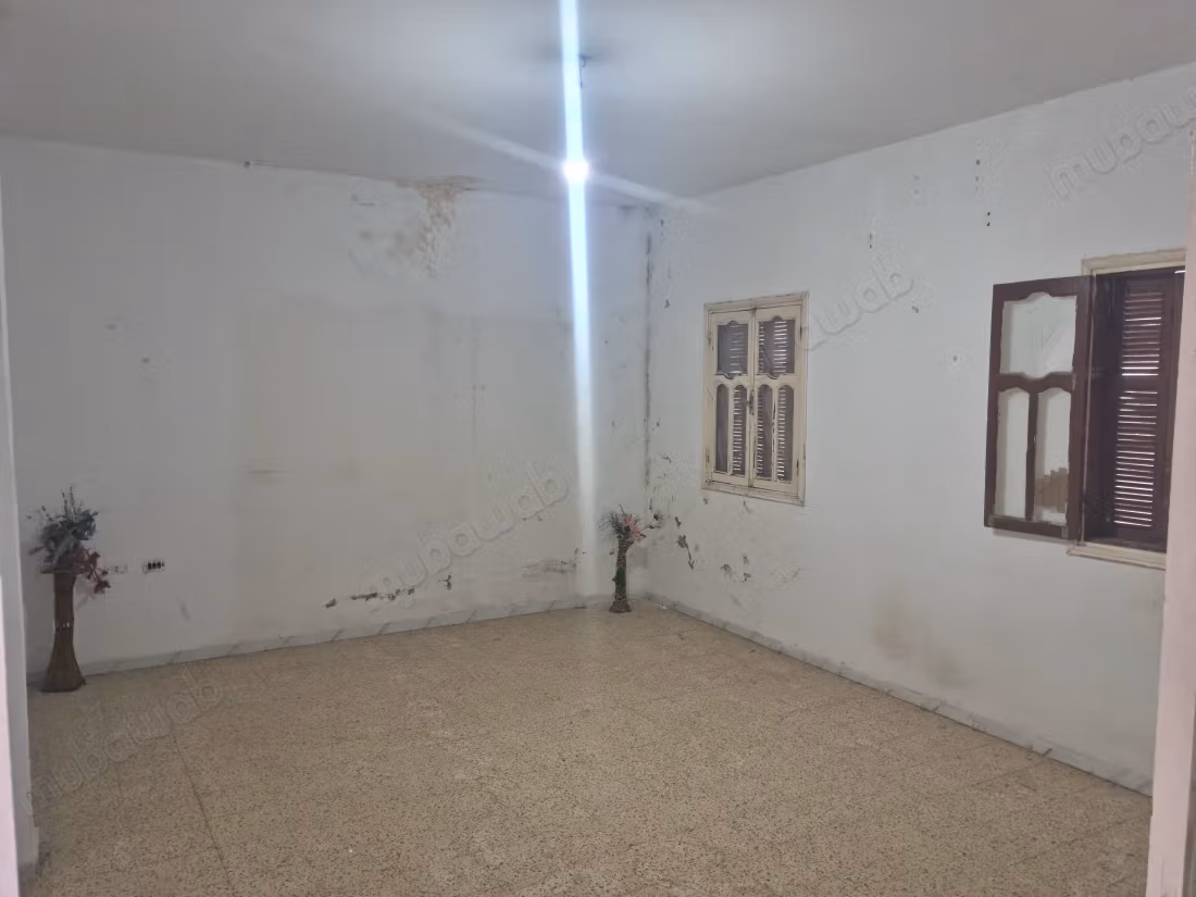 Maison à vendre à El Mourouj 1.2 chambres agréables. Terrasse et jardin